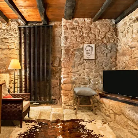 Casas Da Memoria * Tarouca
