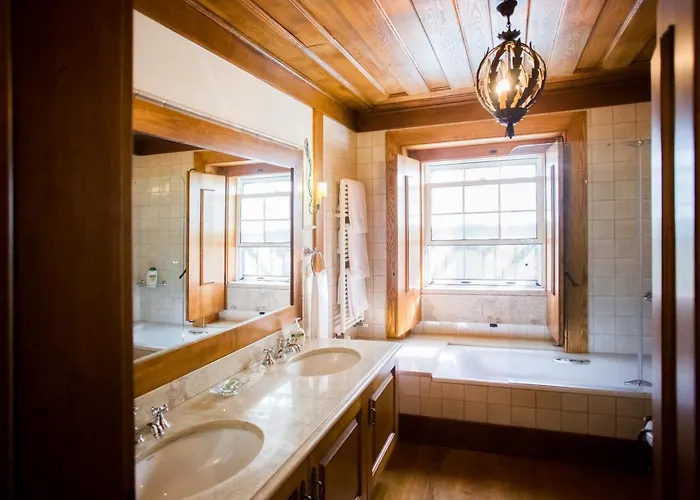 Casas Da Memoria * Tarouca