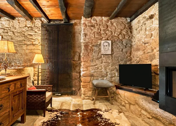 Casas Da Memoria * Tarouca